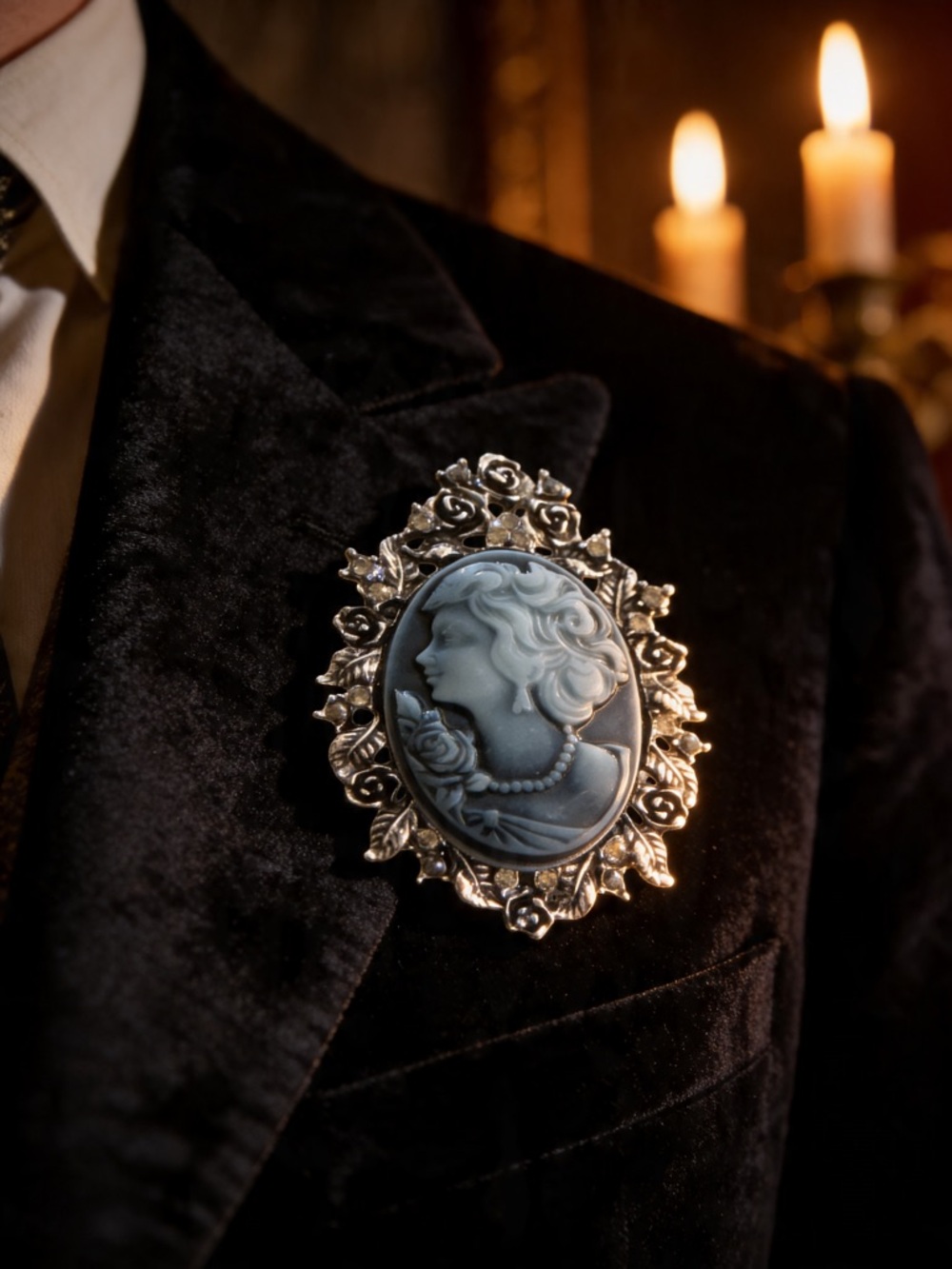 RARE Left-Facing Victorian Vintage Cameo Brooch Pin in Blue and Silver